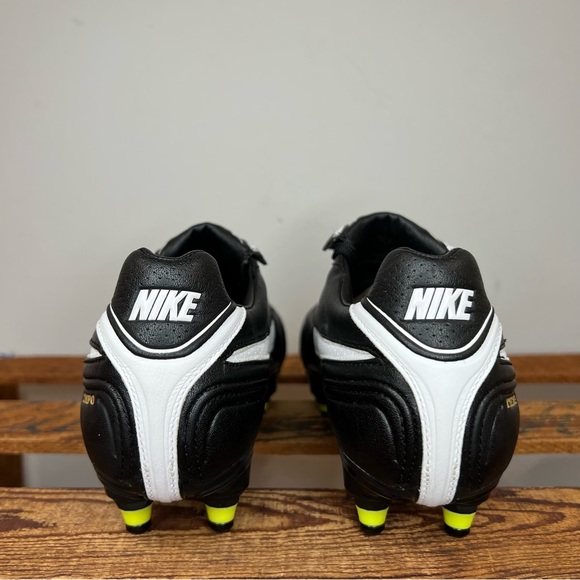 NEW Nike Tiempo Legend III SG Black Soccer Cleats Kangaroo Leather US 5.5 - Picture 4 of 12